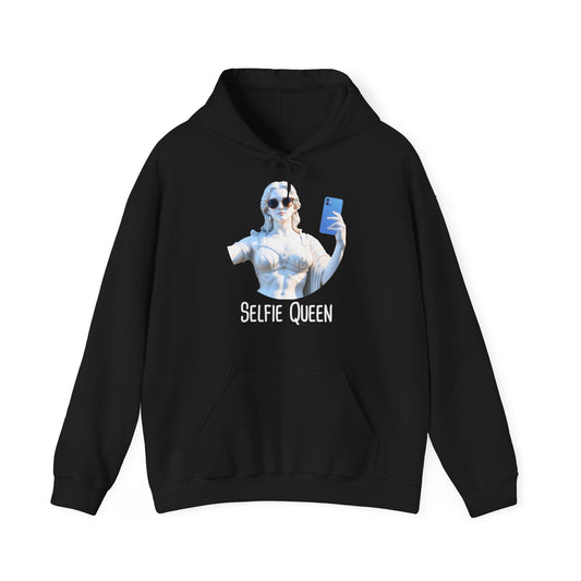 Stylischer Selfie Queen Hoodie mit Marmorstatue Motiv - TeeGerDesign - Hoodie - DTG