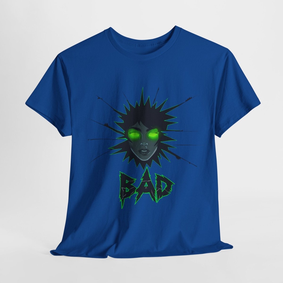 Bad T-Shirt – Mystische Frau mit leuchtend grünen Augen - TeeGerDesign - T-Shirt - Crew neck