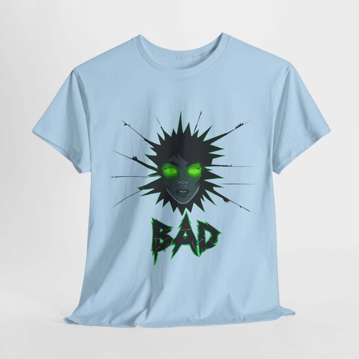 Bad T-Shirt – Mystische Frau mit leuchtend grünen Augen - TeeGerDesign - T-Shirt - Crew neck