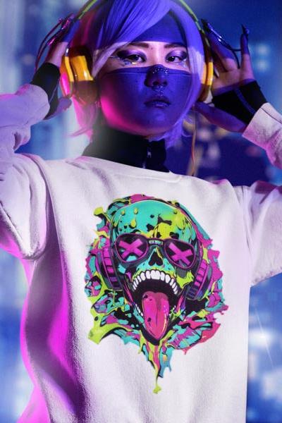 Futuristisches Sweatshirt mit Totenkopfaufdruck im Cyberpunk Style - TeeGerDesign - Sweatshirt - Crew neck