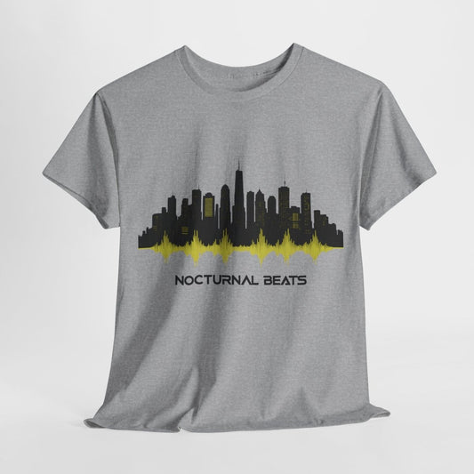 Nocturnal Beats T-Shirt mit Skyline – Urban Night Vibes - TeeGerDesign - T-Shirt - Crew neck