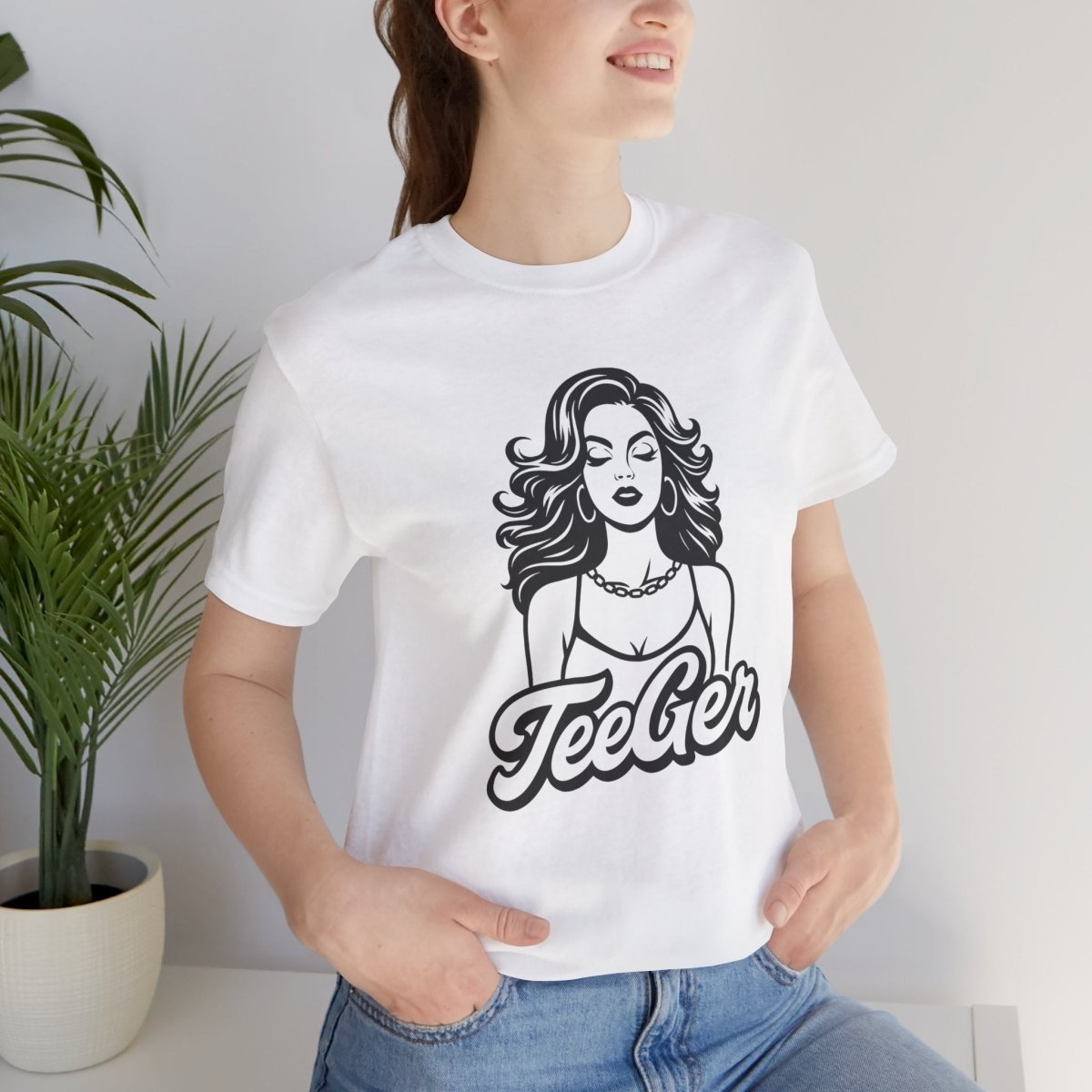 Peggy TeeGer GOLD DIGGER - Bold Lady Tattoo Style T-Shirt - TeeGerDesign - T-Shirt - 3001